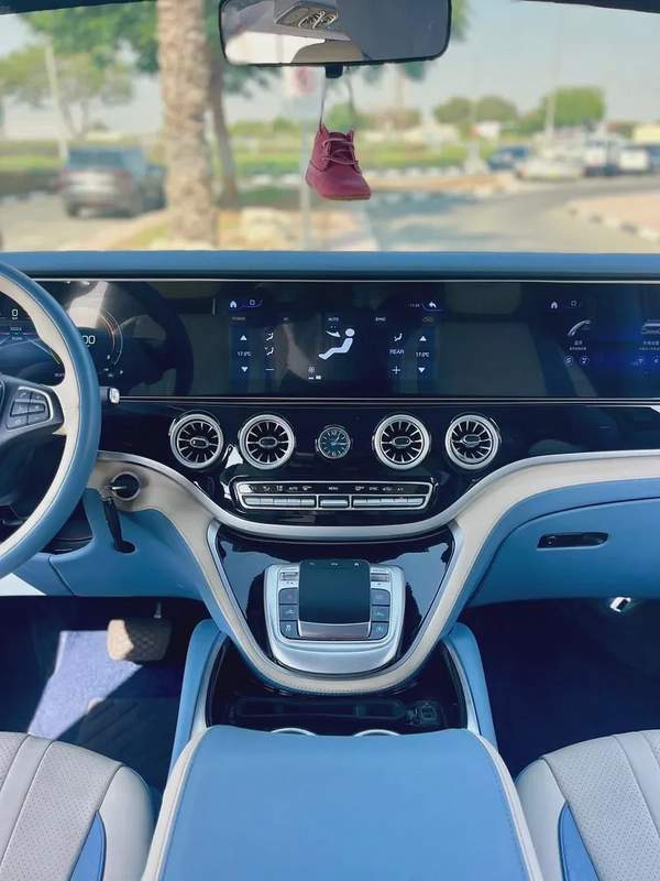 2024 Mercedes Vip Seats