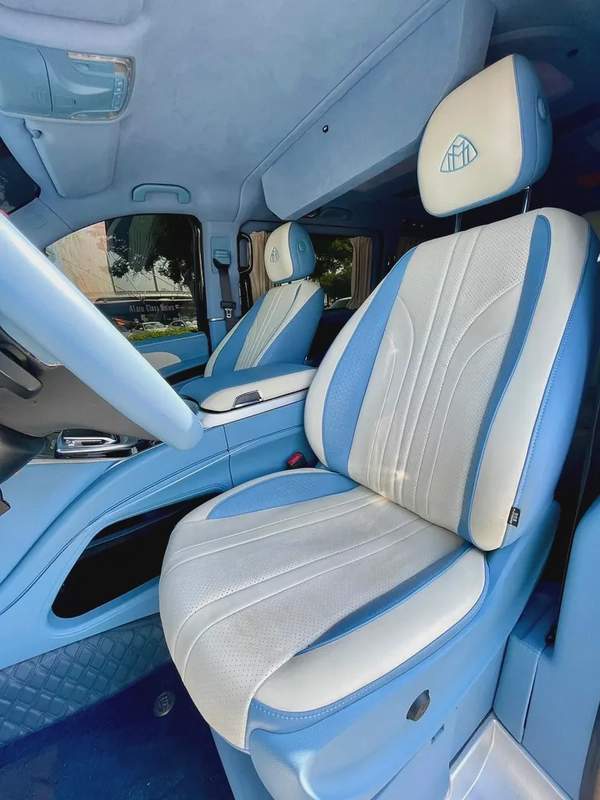 2024 Mercedes Vip Seats
