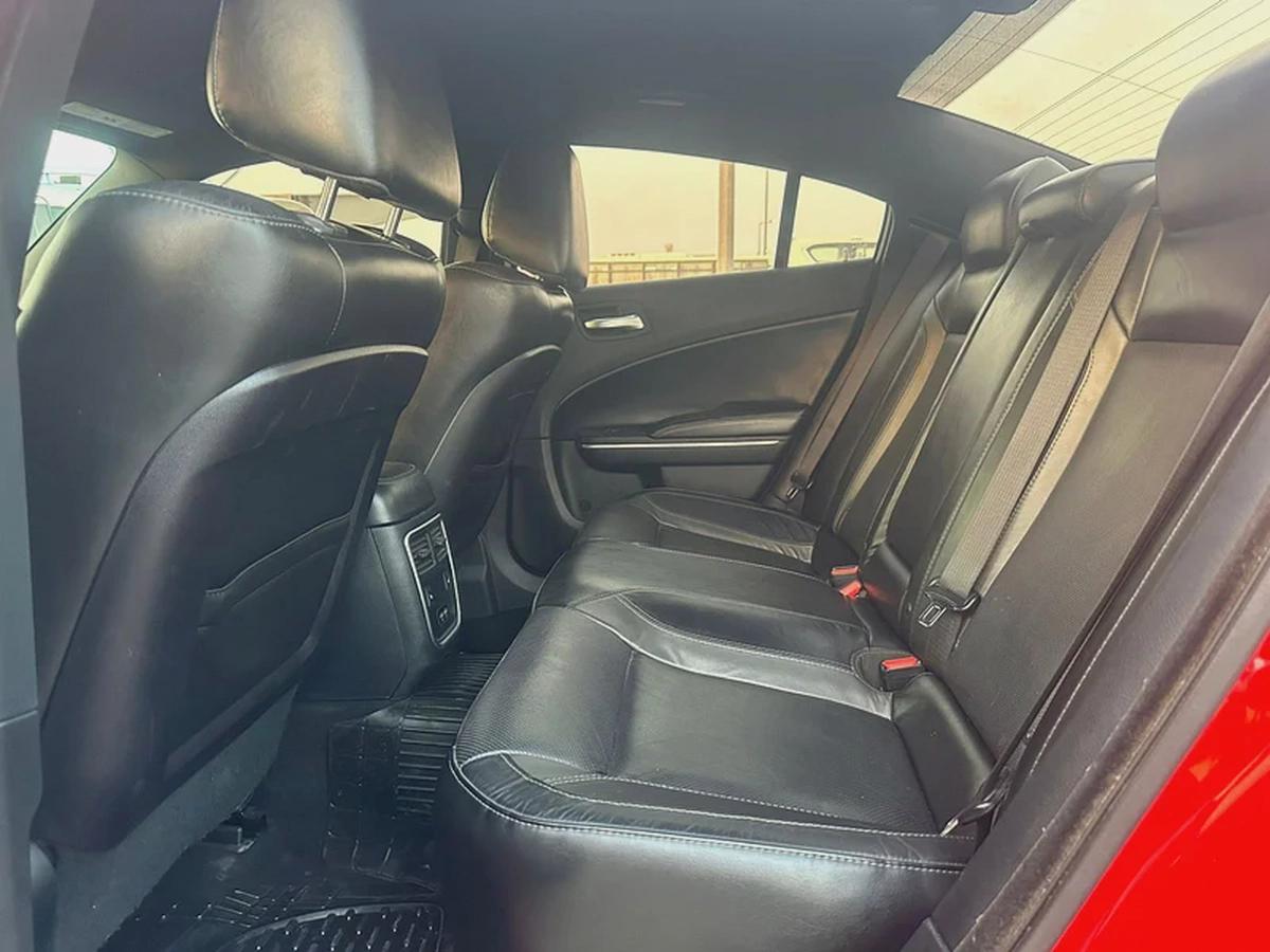 دودج تشارجر 2019 مواصفات امريكية sxt بحالة جيدة-9-9