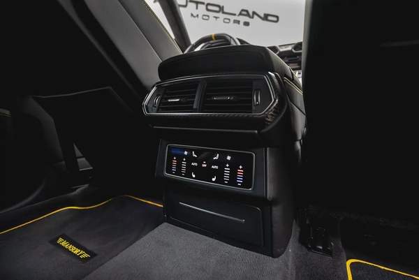 2021 LAMBORGHINI URUS BY MANSORY