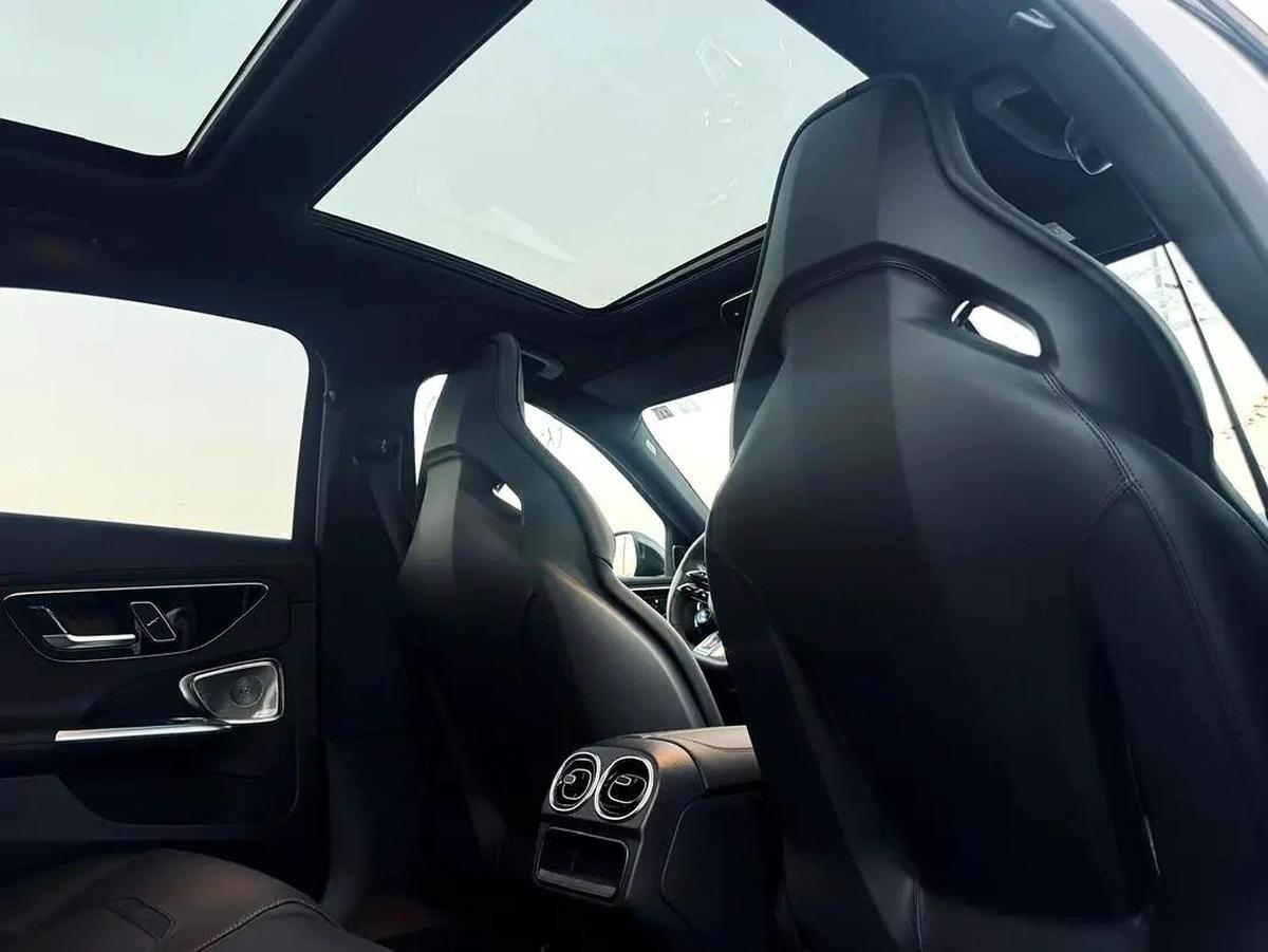 BENZ C63s | E PERFORMANCE | 2024 | 1739Km ONLY| BRAND NEW | FRESH JAPAN IMPORT-9-9