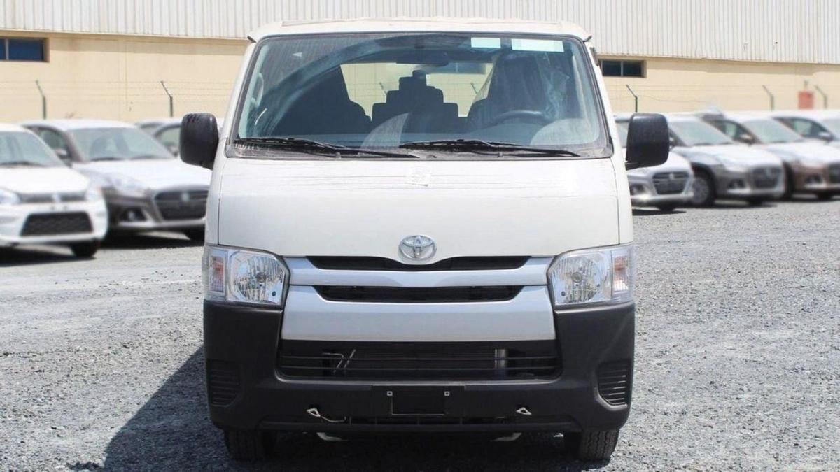 Toyota Hiace Toyota Hiace 2.5L Bus 15-Seats A/C-6-6
