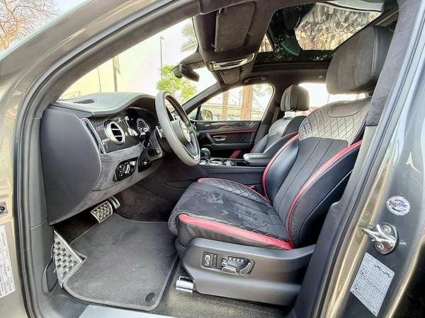 BENTLEY BENTAYGA W12 SPEED | GCC SPECS | CARBON FIBRE EDITION | YEAR: 2020 | KMS: 53,000 KMS | FULL-SERVICE HISTORY WITH AGENCY AND UNDER WARRANTY