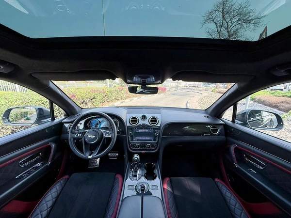 BENTLEY BENTAYGA W12 SPEED | GCC SPECS | CARBON FIBRE EDITION | YEAR: 2020 | KMS: 53,000 KMS | FULL-SERVICE HISTORY WITH AGENCY AND UNDER WARRANTY