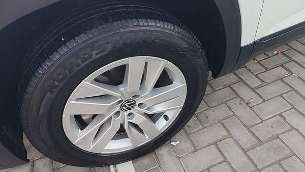 For Sale: 2021 Volkswagen Teramont – GCC Specs Model: 2021 Mileage: 68,000 KM Specification: GCC Con