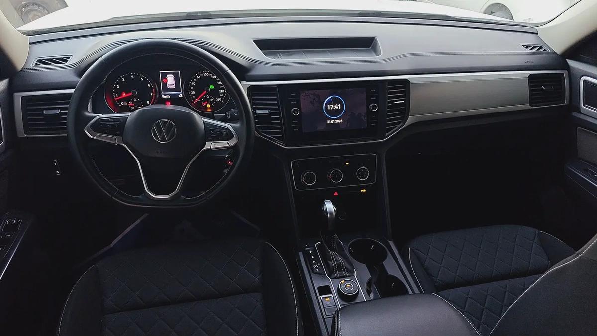 For Sale: 2021 Volkswagen Teramont – GCC Specs Model: 2021 Mileage: 68,000 KM Specification: GCC Con-16-16