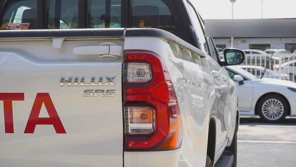 TOYOTA HILUX 2.7L PETROL MODEL 2025 SAUDI SPECS 4X4
