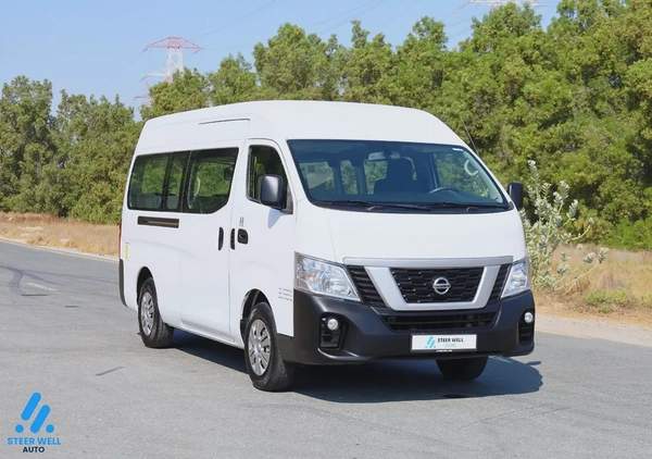 2021 Nissan Urvan NV350 Highroof 13-Seater Passenger Van GCC White Manual