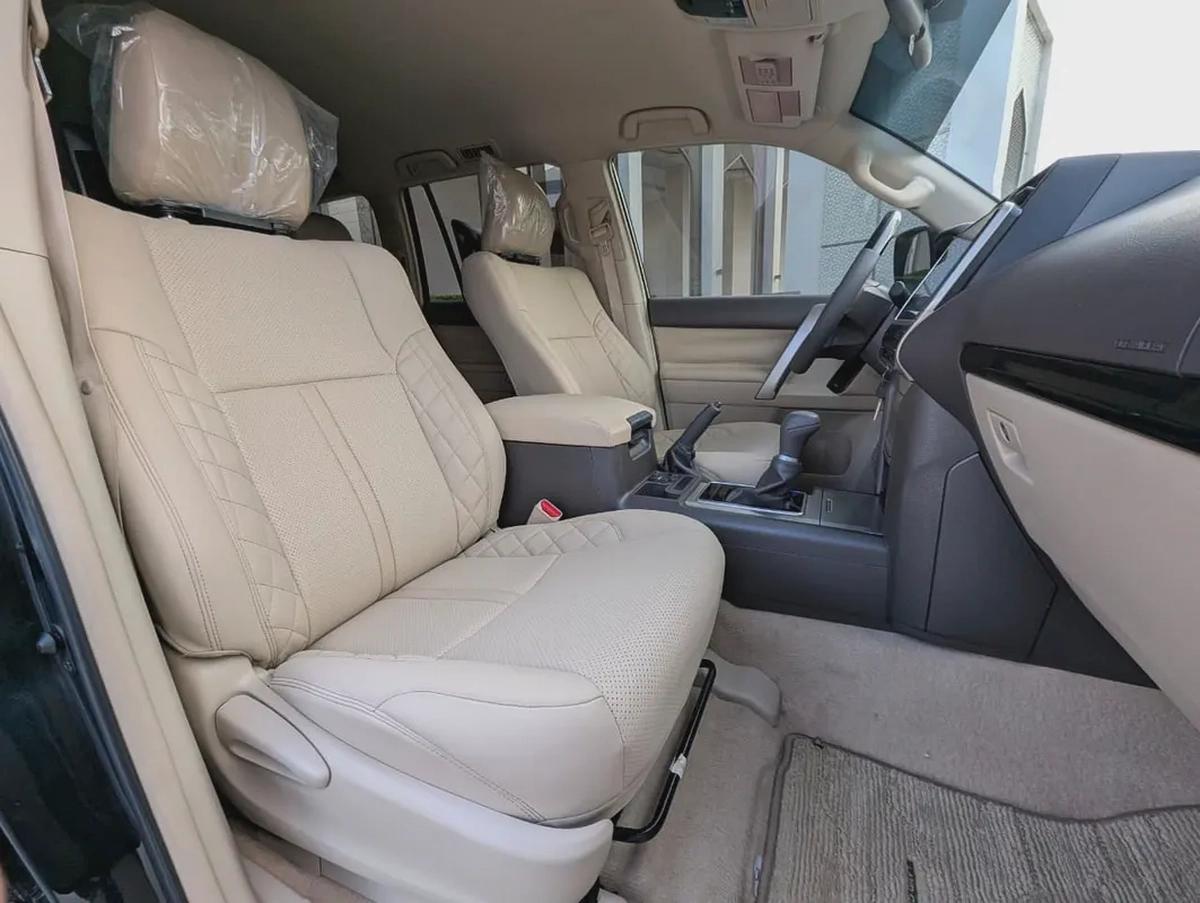 2023 Toyota Prado TXL - V4 2.7L - GCC Specs - Like New-5-5