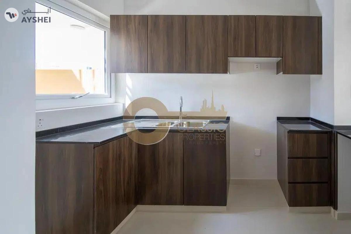 Modern 3 Bed Villa |Open Kitchen | Well Maintained-6-6