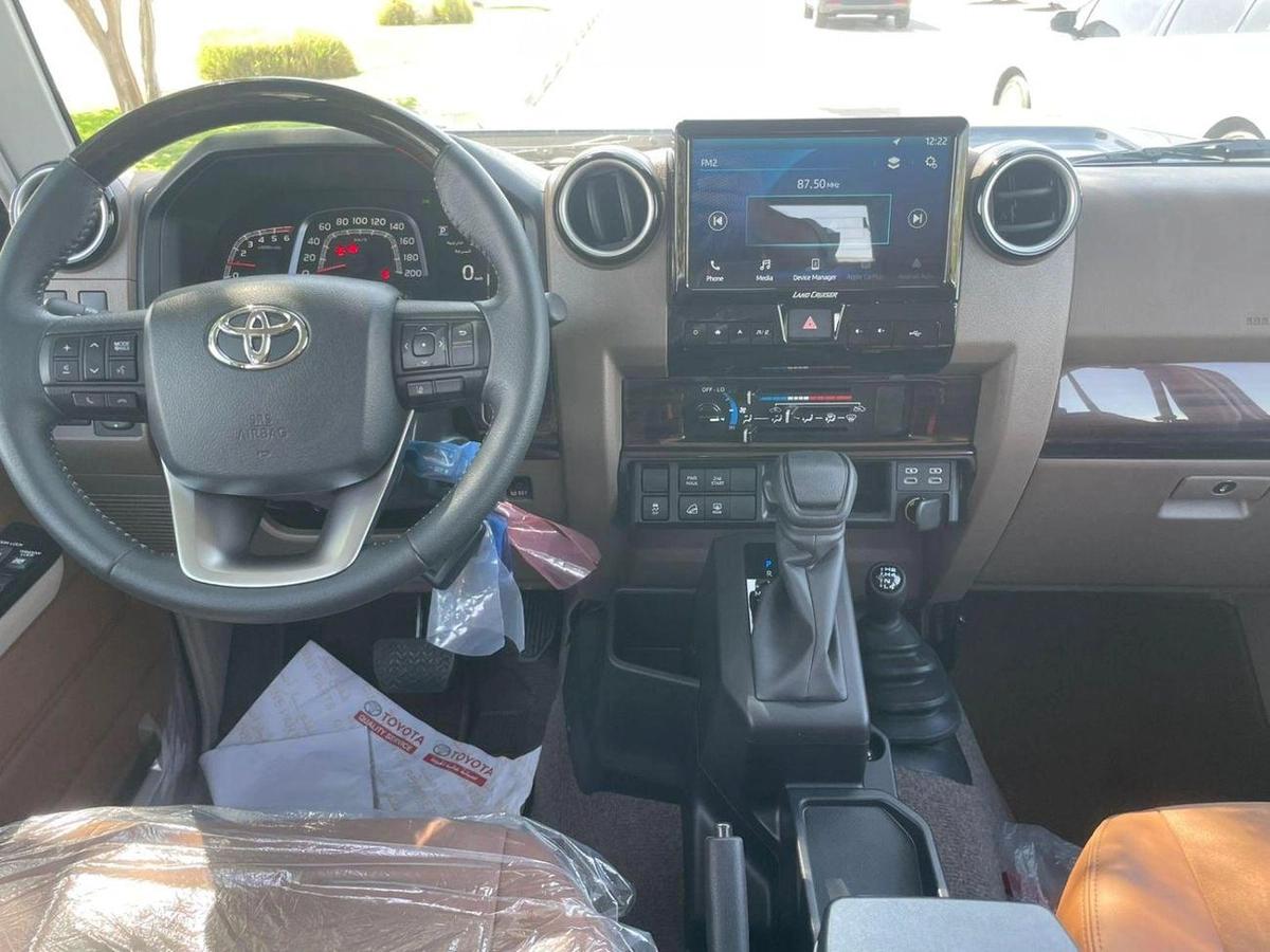 Toyota Land Cruiser TOYOTA LANDCRUISER LC76 2.8 DIESEL MODEL YEAR 2026-4-4