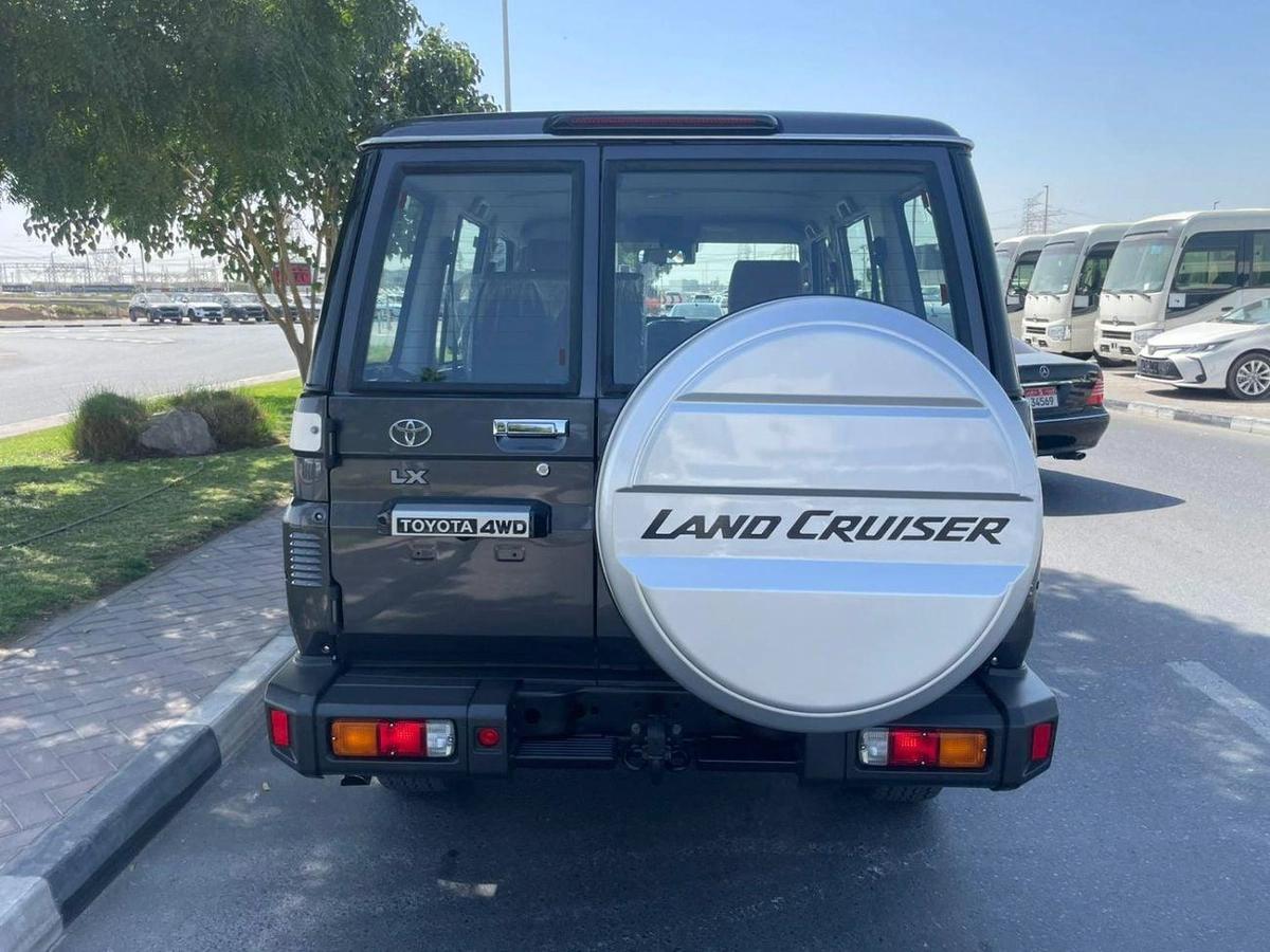 Toyota Land Cruiser TOYOTA LANDCRUISER LC76 2.8 DIESEL MODEL YEAR 2026-15-15