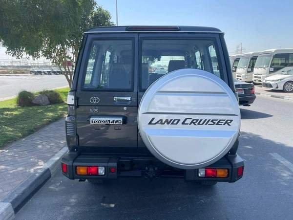 Toyota Land Cruiser TOYOTA LANDCRUISER LC76 2.8 DIESEL MODEL YEAR 2026
