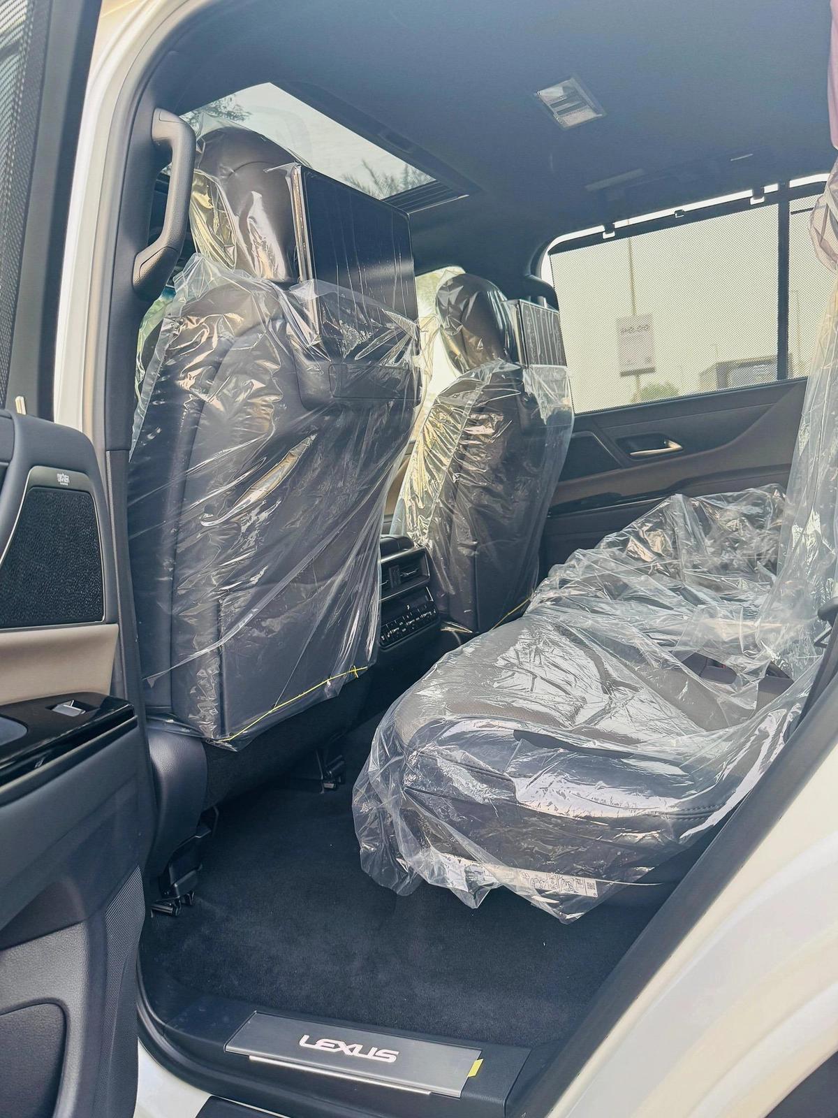 LEXUS LX600 SIGNATURE 2025 | 3.5L | ZERO KM | GCC | FULL OPTIONS-7-7
