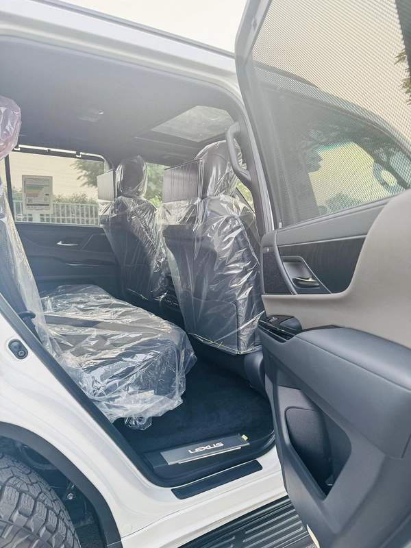 LEXUS LX600 SIGNATURE 2025 | 3.5L | ZERO KM | GCC | FULL OPTIONS