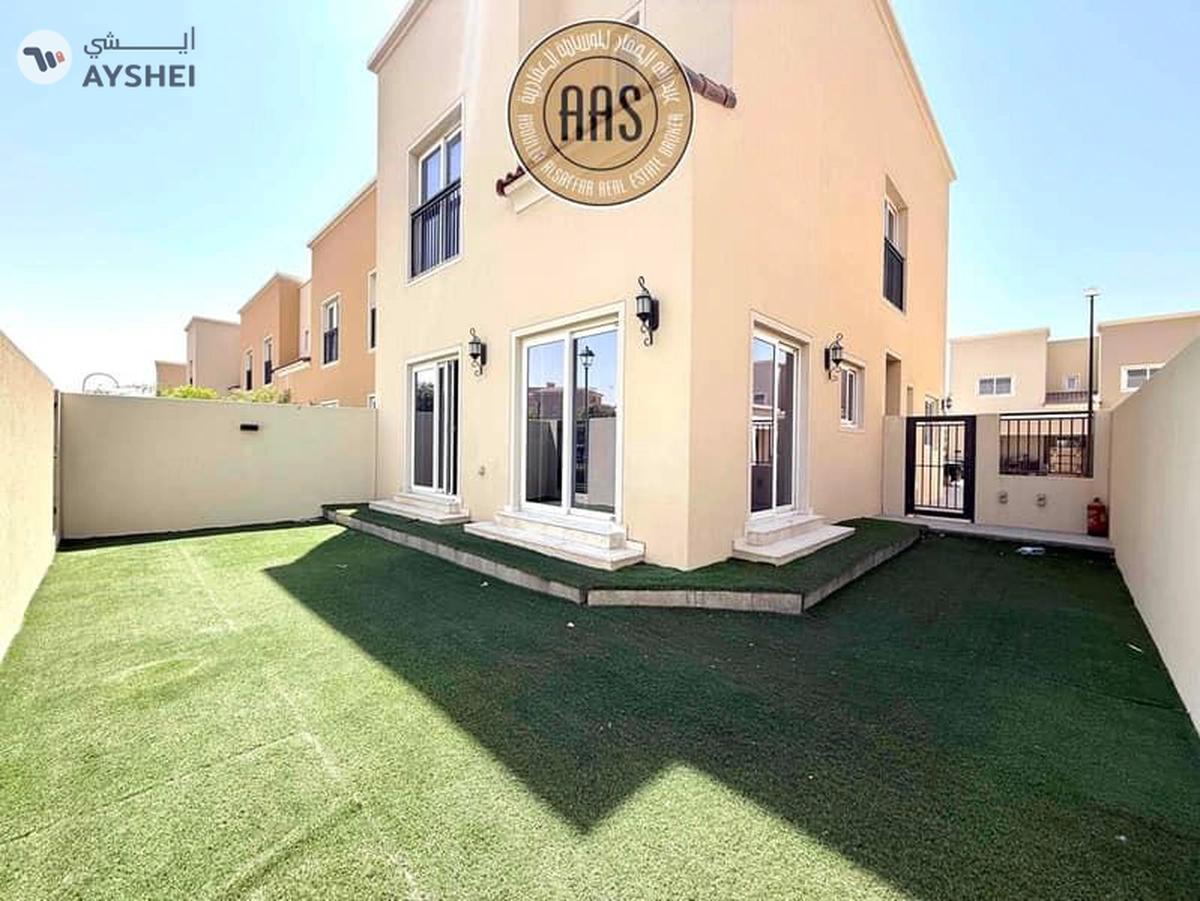 SINGLE ROW WITH LANDSCAPING 4BR+MAID VILLA FOR RENT-0-landscape