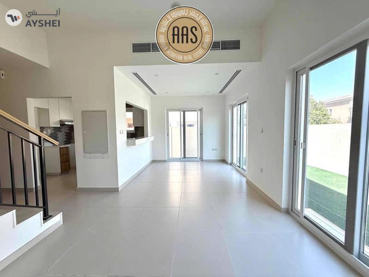 SINGLE ROW WITH LANDSCAPING 4BR+MAID VILLA FOR RENT-0-landscape