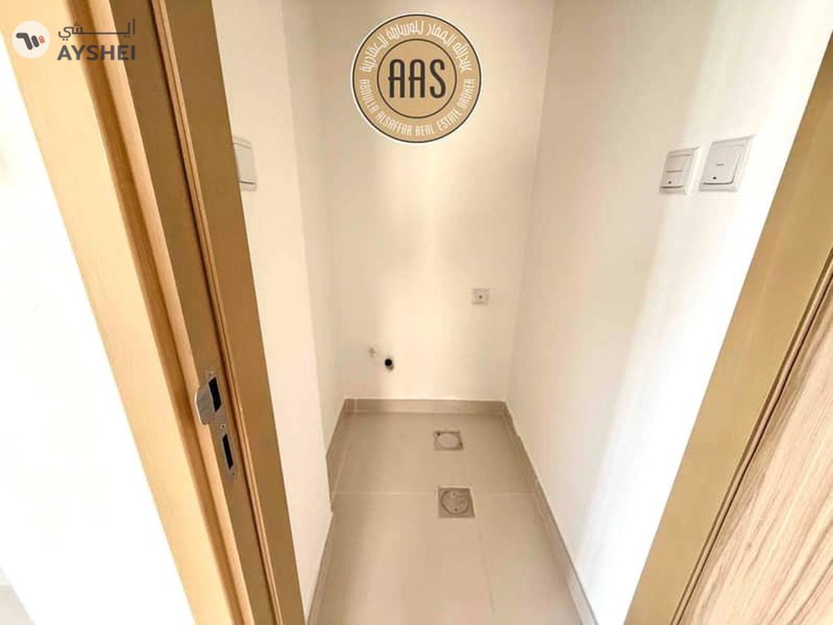 SINGLE ROW WITH LANDSCAPING 4BR+MAID VILLA FOR RENT-6-6