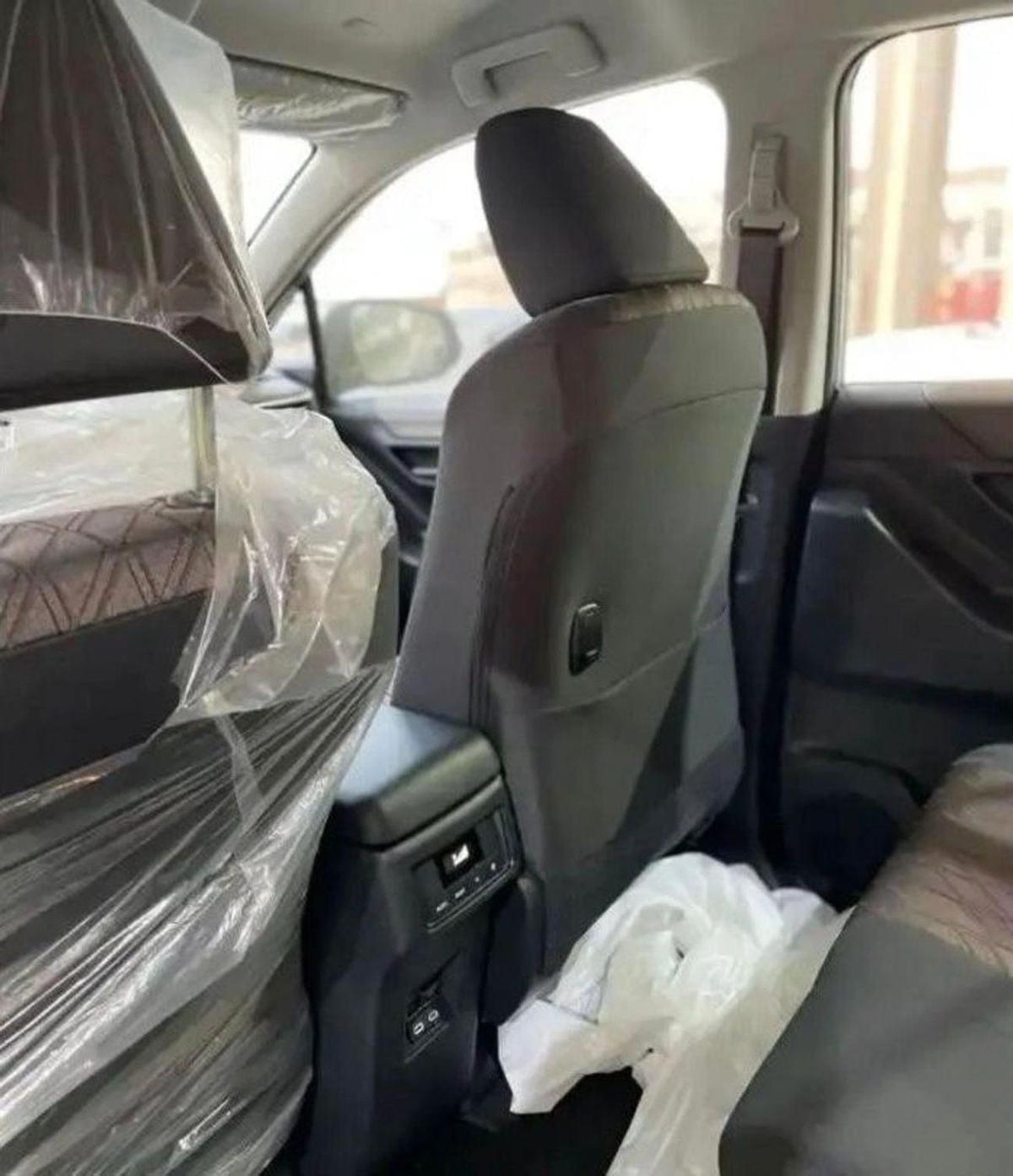 Toyota Innova 2024 TOYOTA INNOVA 2.0L MINIVAN 5 DOORS PETROL AUTOMATIC ZERO KM 2000 cc-7-7