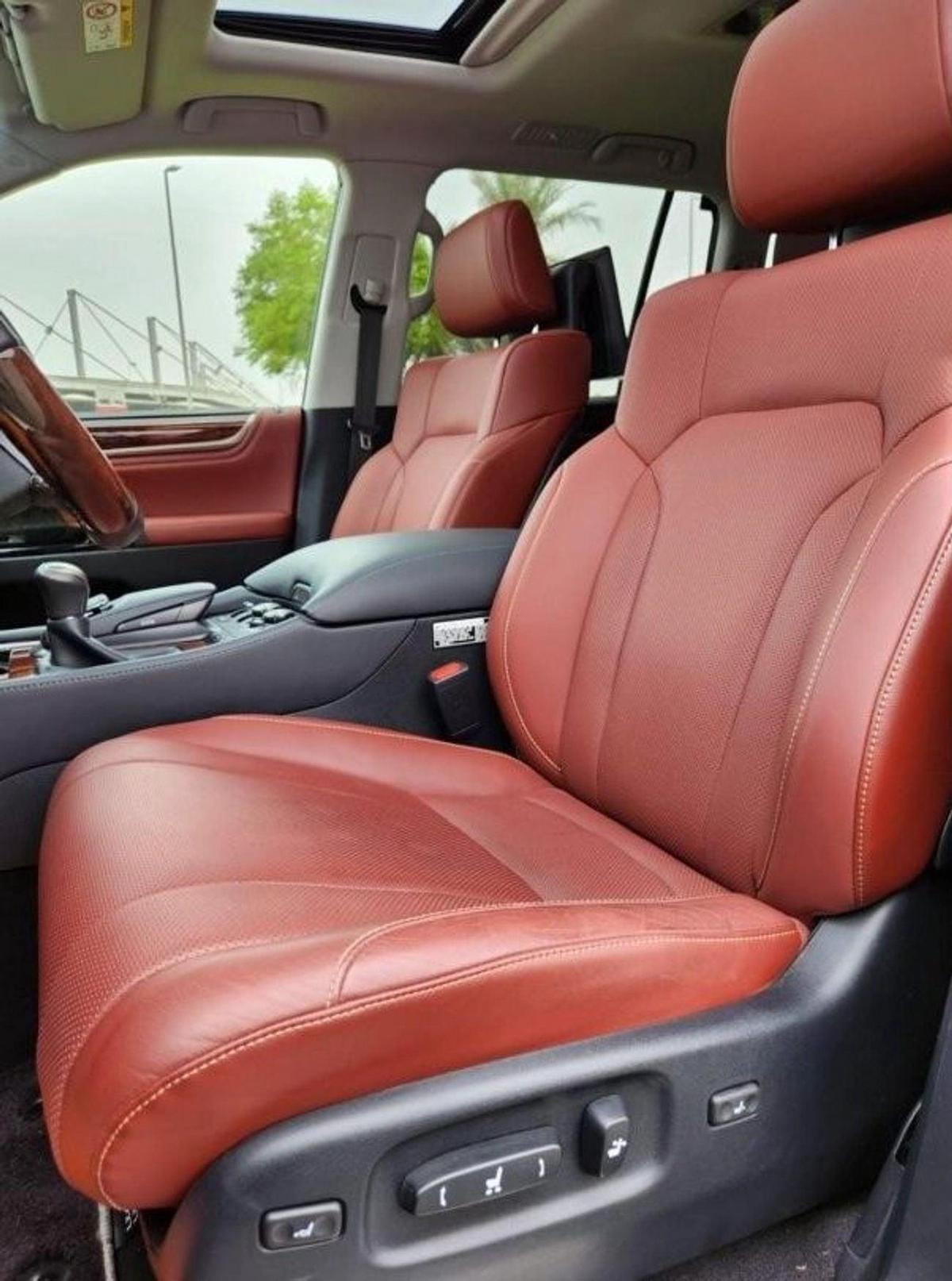 Lexus LX 570 Sport-4-4