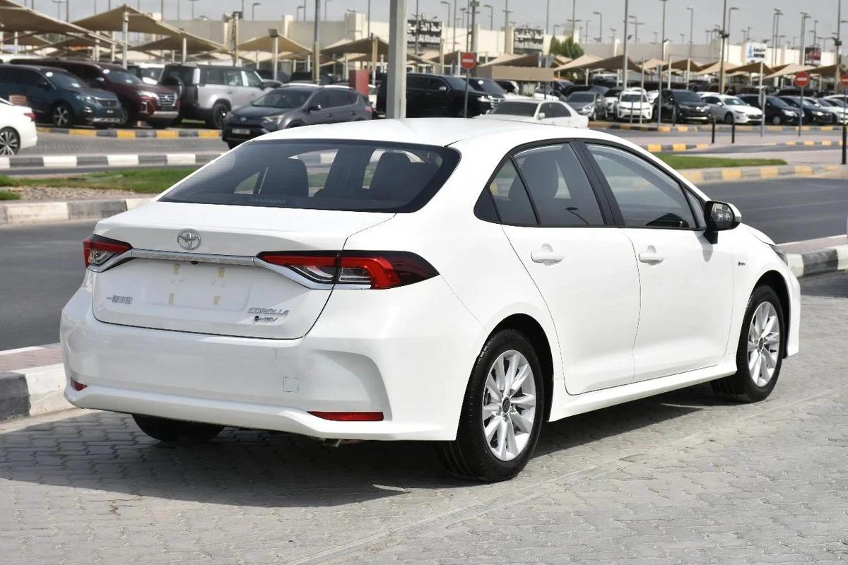 TOYOTA COROLLA HYBRID 2025 | WHITE-15-15