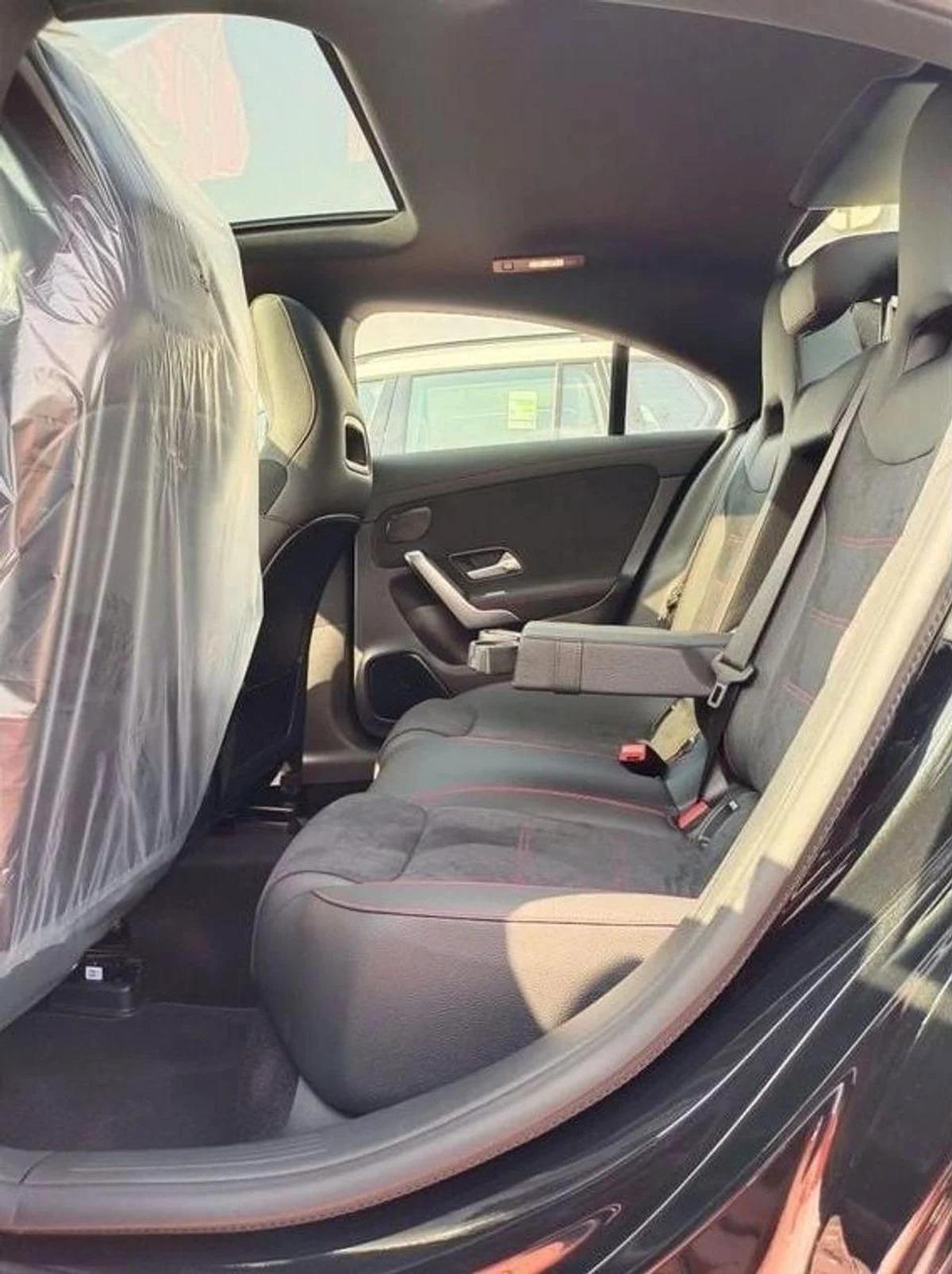 Mercedes-Benz CLA 200 AMG 5 years Warranty 2025 GCC-5-5