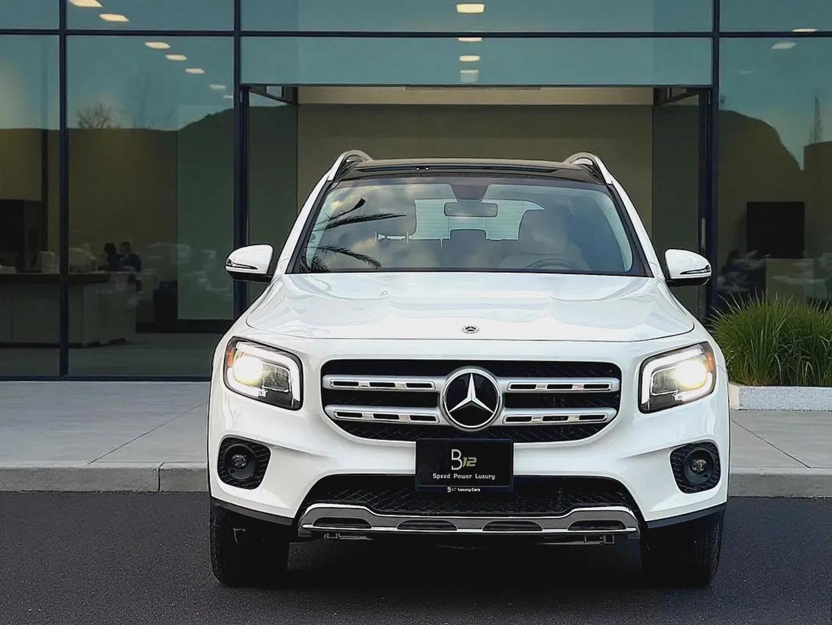 AED 1,560 PM | MERCEDES GLB250 4MATIC| 2023 | ORIGINAL PAINT | LOW MILEAGE| 0% DOWNPAYMENT-1-1