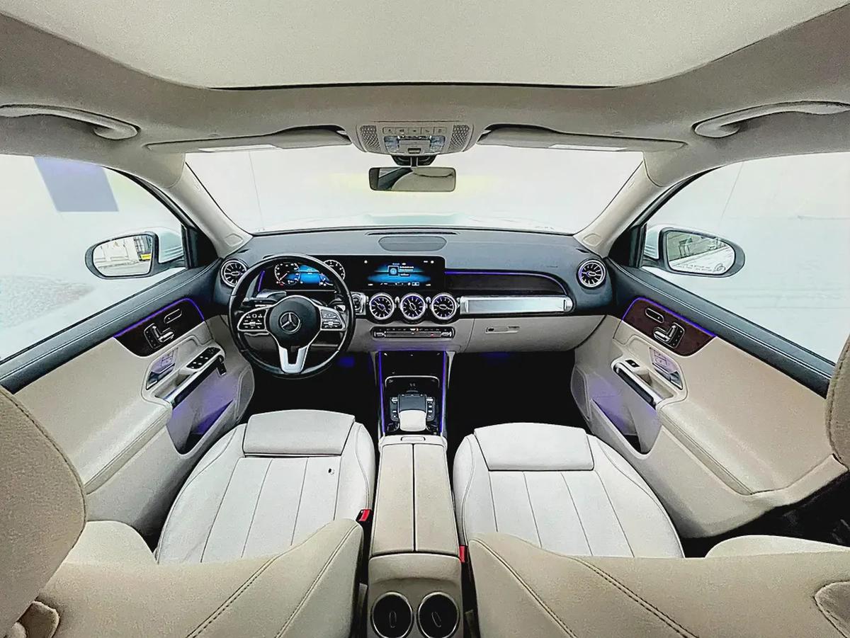 AED 1,560 PM | MERCEDES GLB250 4MATIC| 2023 | ORIGINAL PAINT | LOW MILEAGE| 0% DOWNPAYMENT-10-10