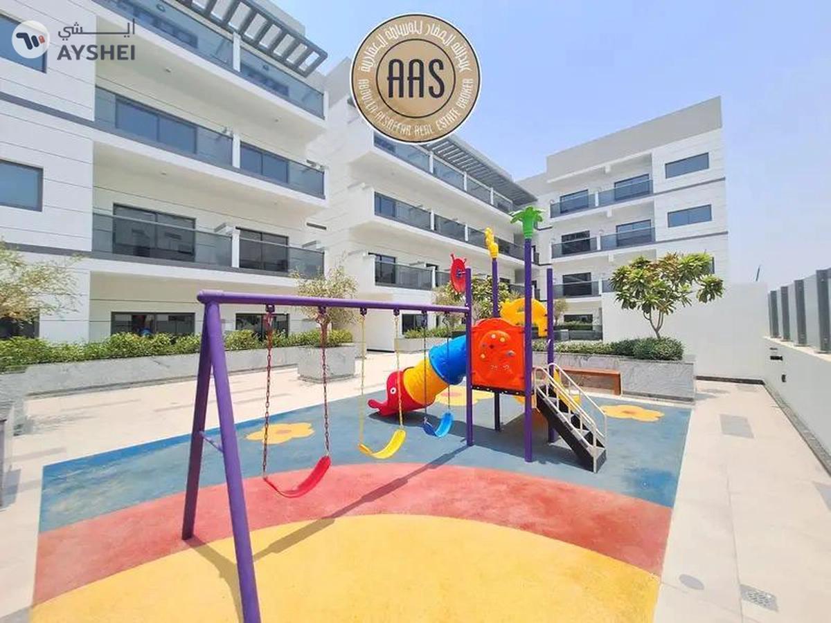 Spacious studio Available with one Month free in warsan4 Dubai-7-7