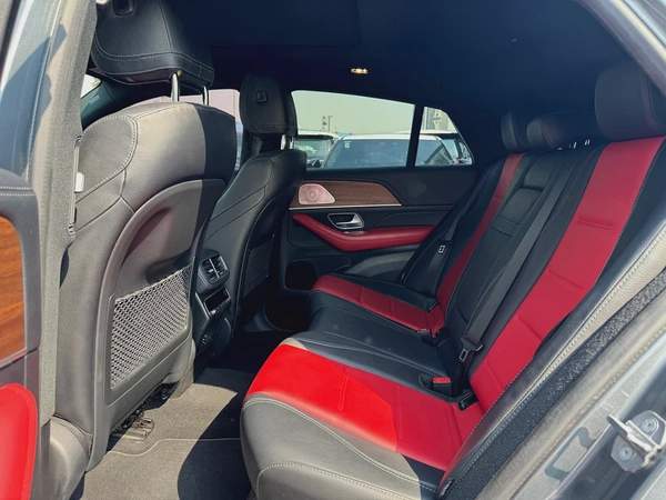 2021. GLE450.