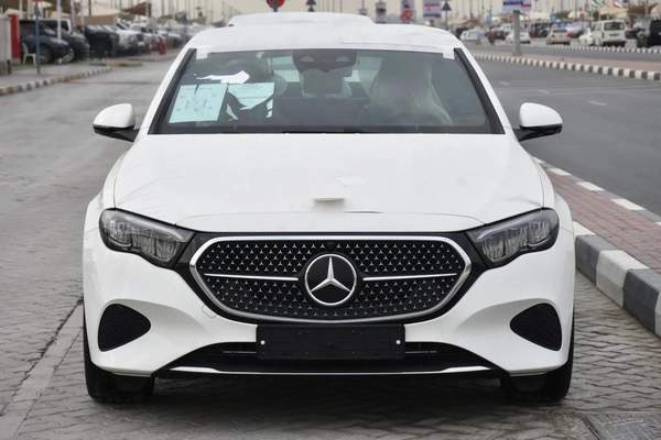 MERCEDES BENZ E200 2026 | WHITE