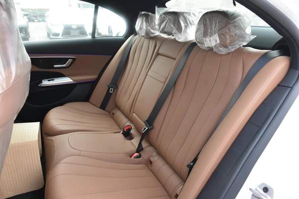 MERCEDES BENZ E200 2026 | WHITE