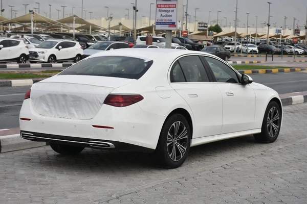 MERCEDES BENZ E200 2026 | WHITE