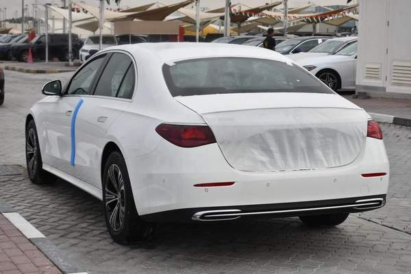 MERCEDES BENZ E200 2026 | WHITE
