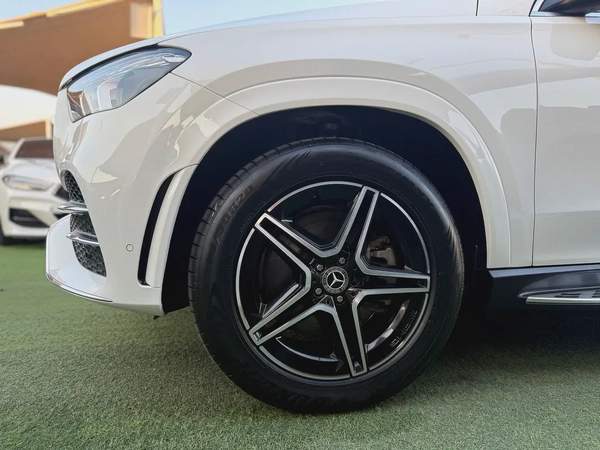 Mercedes GLE 450 AMG Full Option Gcc Free paint