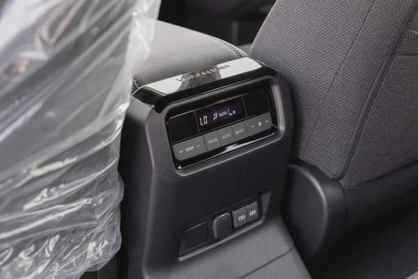 2026 Prado TXL-1 | 2.4L Turbo Petrol (Export)