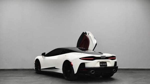 McLaren GT | Low KMs