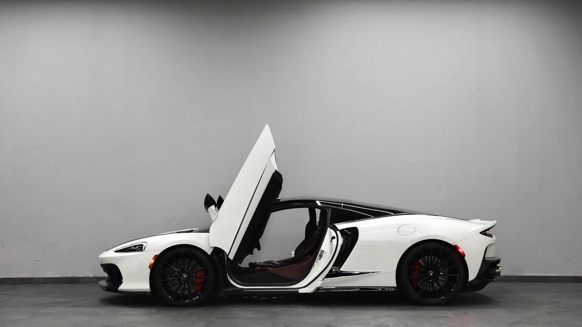 McLaren GT | Low KMs-11-11