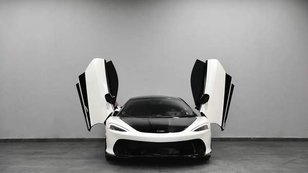 McLaren GT | Low KMs