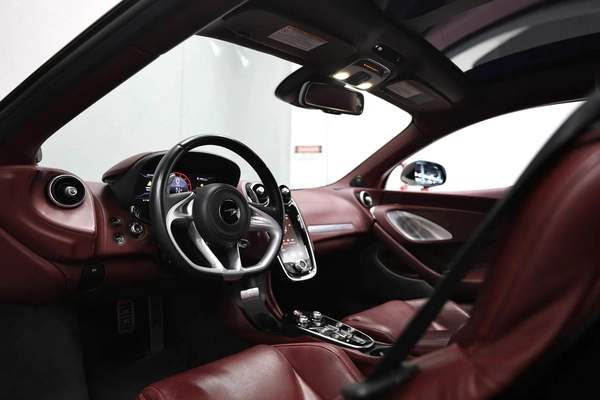 McLaren GT | Low KMs