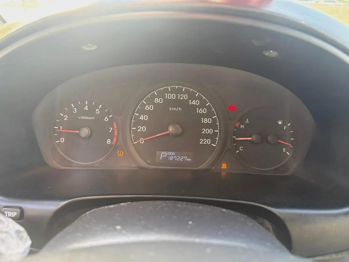 هيوانداي اتش ون نظيف جدا 2017-9-9