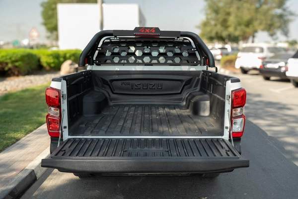 ISUZU DMAX RG CREW 1.9L PICKUP 4x4 MANUAL 2026 WHITE DIESEL