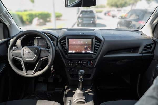 ISUZU DMAX RG CREW 1.9L PICKUP 4x4 MANUAL 2026 WHITE DIESEL