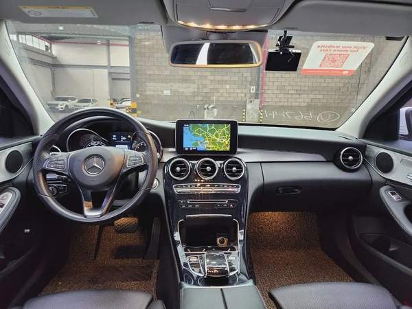 MERCEDES BENZ C (G) 2.0 C200 AVANTGARDE