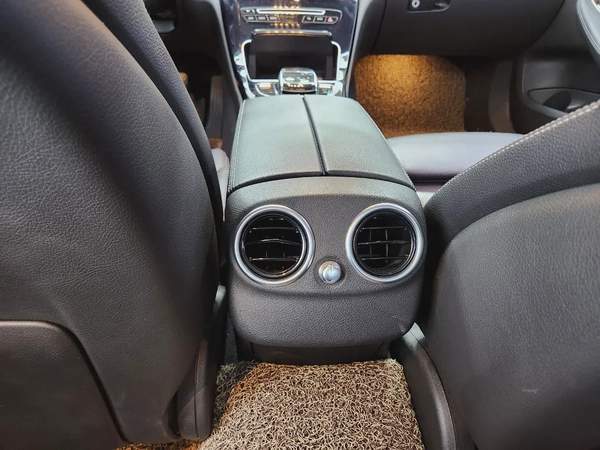 MERCEDES BENZ C (G) 2.0 C200 AVANTGARDE