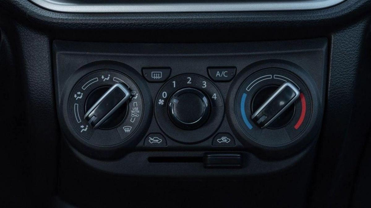 Suzuki Celerio GL 1.0P AT MY2023 – SILVER-12-12