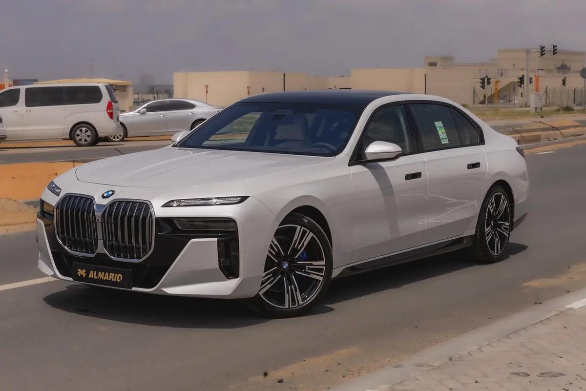 BMW 735i Luxury + M Kit – 2026 | Brand New | GCC | AED 410,000-0-0