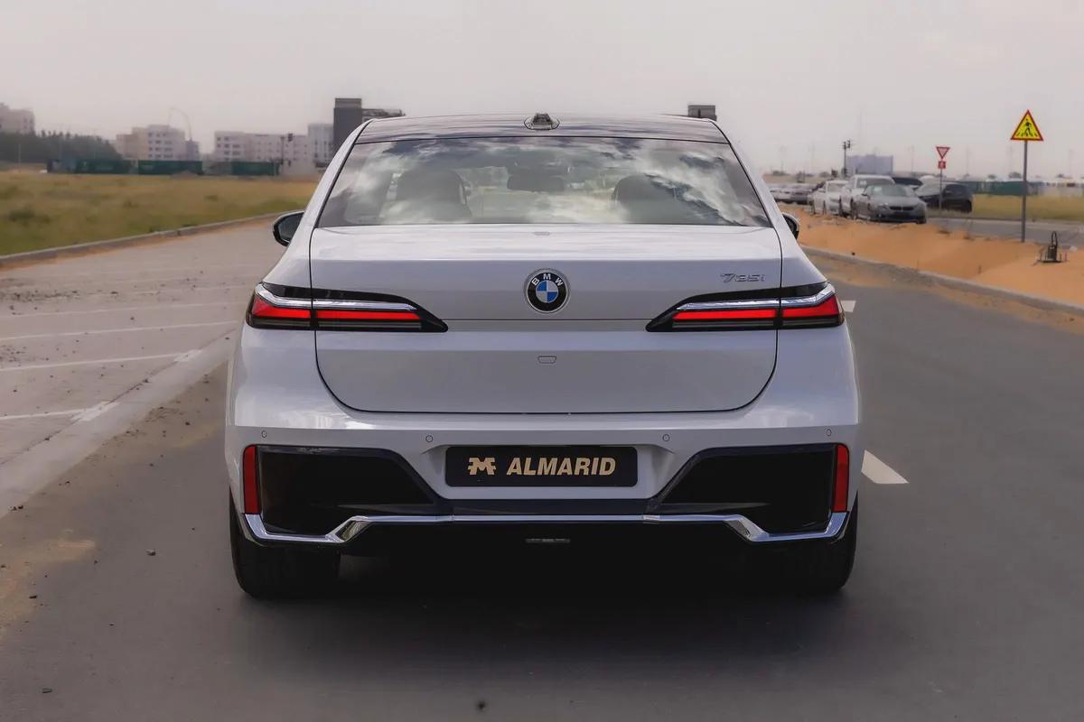 BMW 735i Luxury + M Kit – 2026 | Brand New | GCC | AED 410,000-2-2
