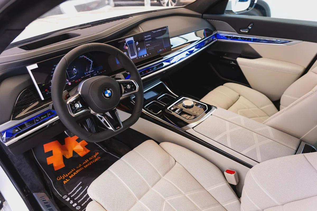 BMW 735i Luxury + M Kit – 2026 | Brand New | GCC | AED 410,000-6-6