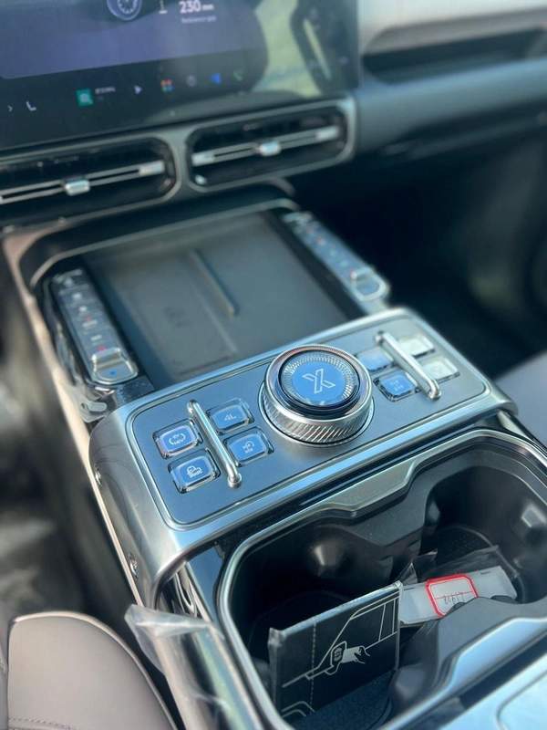 Jetour G700 2.0L Turbo engine FlagShip edition with dual electric motors, 904HP